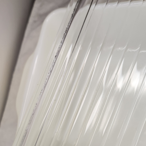 Vintage Pyrex Fridge Dish with Lid - Picture 11 of 12